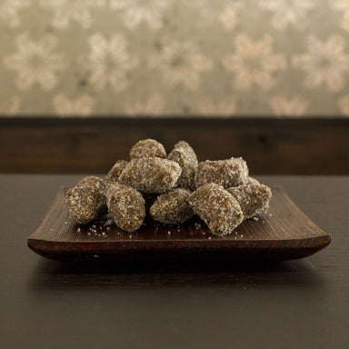 Seiki Japanese Mochi, Roasted Soybean and Black Sesame Fist Candy, 4.94 Ounce Seiki