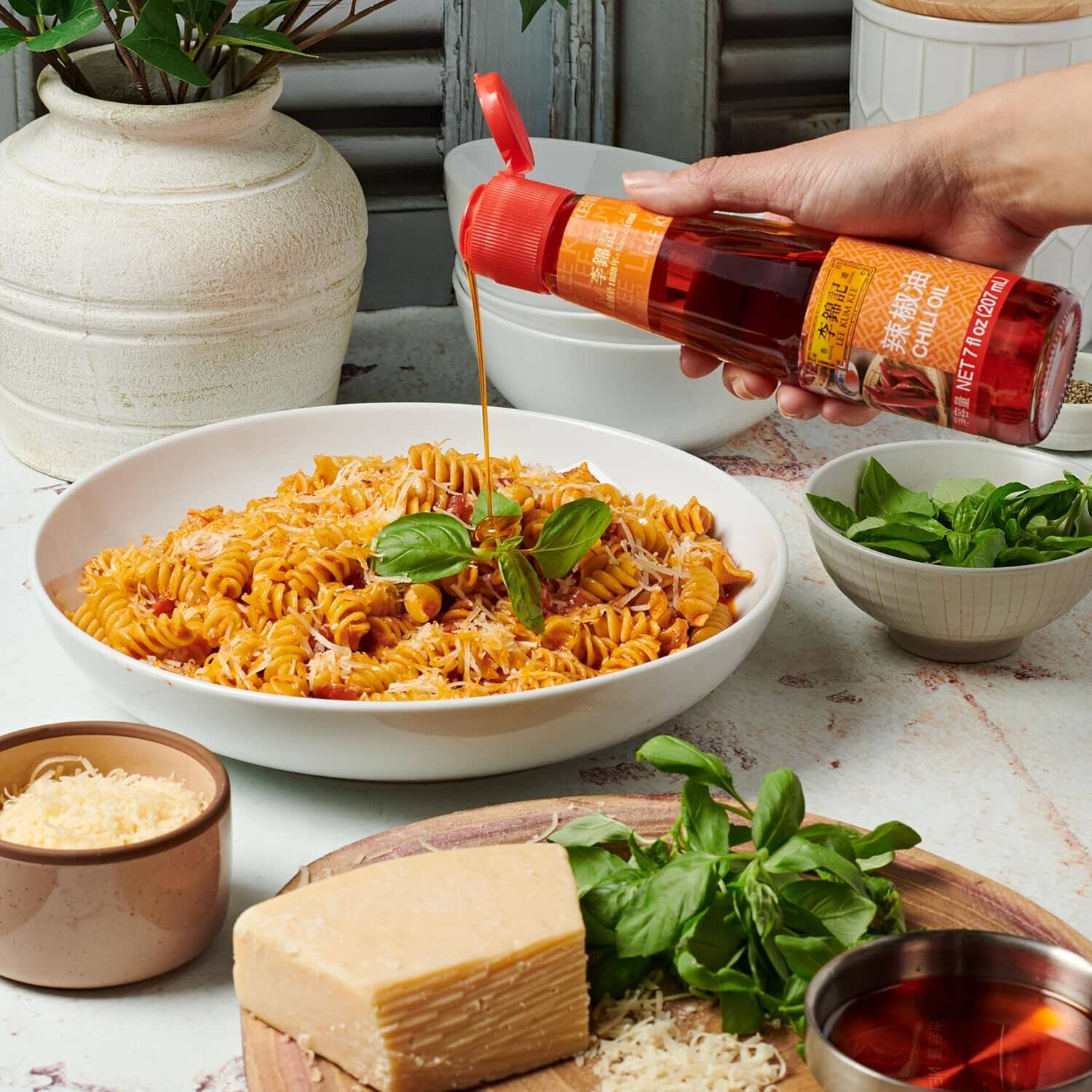 Lee Kum Kee Chili Oil (7 oz - 1 Pack), Crafted from Dried Chili Peppers and Soybean Oil, Spicy, Perfect for Dipping, Cold Dishes, Sichuan and Hunan Dishes Snackathon Foods 